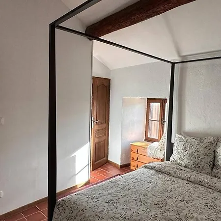 Casa de Férias 13th Century Stone House