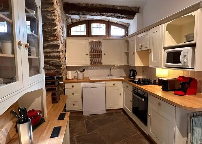13th Century Stone House * Faugères