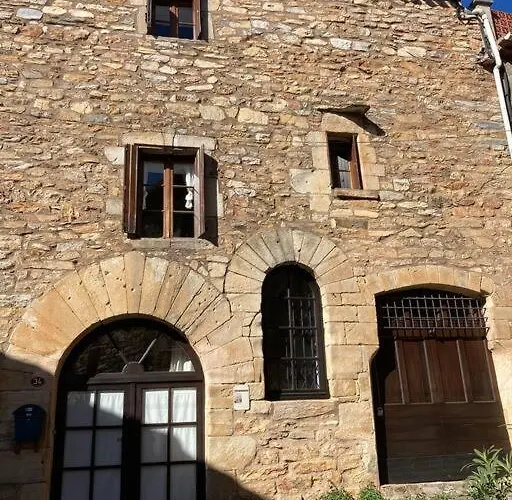 بيت للعطل 13th Century Stone House